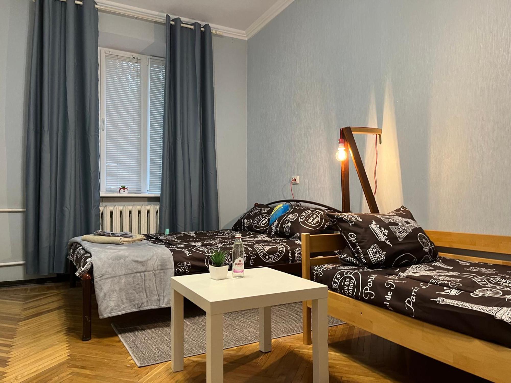 Ararat-Klovskaya Hostel-Apartments Kiev Exterior photo